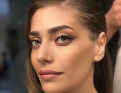 عکس صنم در فیلم عطر عشق