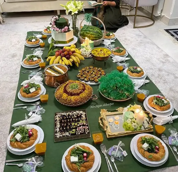 عکس سفره نذری حضرت ابوالفضل