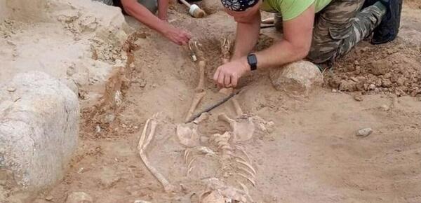 عکس اسکلت آدم مرده