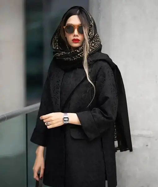 عکس مدل مانتو مشکی ساده کوتاه
