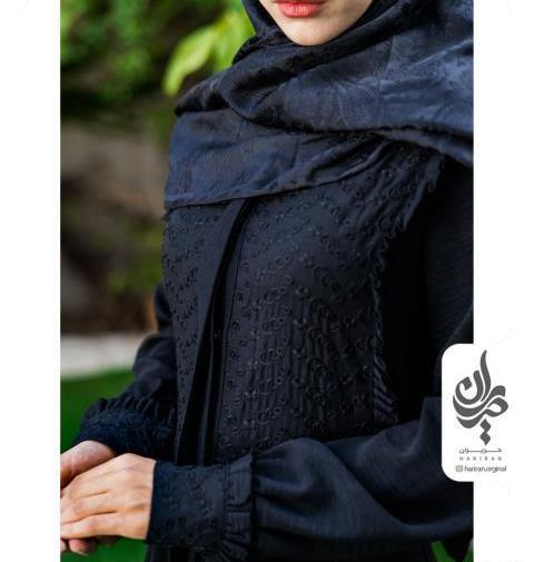 عکس مدل مانتو مشکی ساده کوتاه