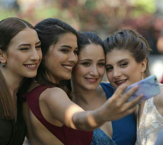 عکس یاووز در غنچه های زخمی