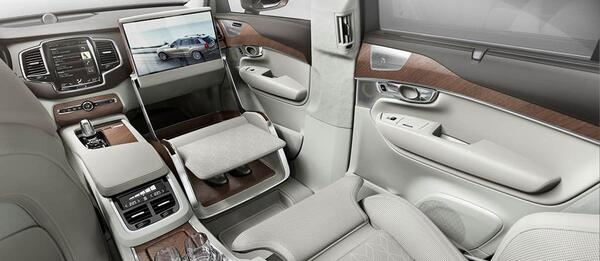 عکس داخل ماشین ولوو xc90