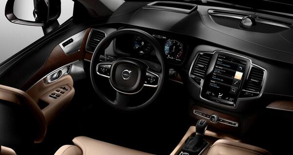 عکس داخل ماشین ولوو xc90