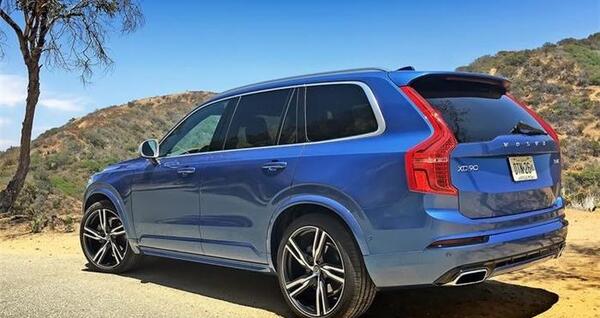 عکس داخل ولوو xc90