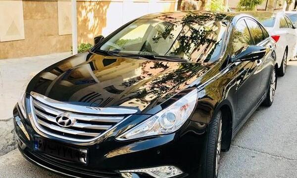 عکس ماشین هیوندای مشکی