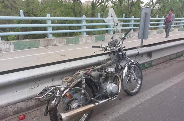 عکس موتور هوندا تصادف کرده