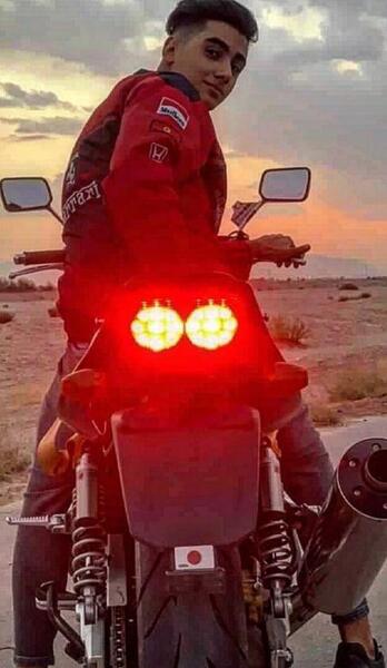 عکس پروفایل پسرانه با موتور هوندا