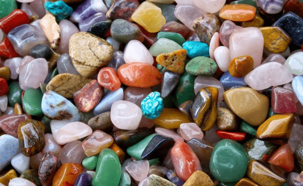 عکس سنگ های ماه ها