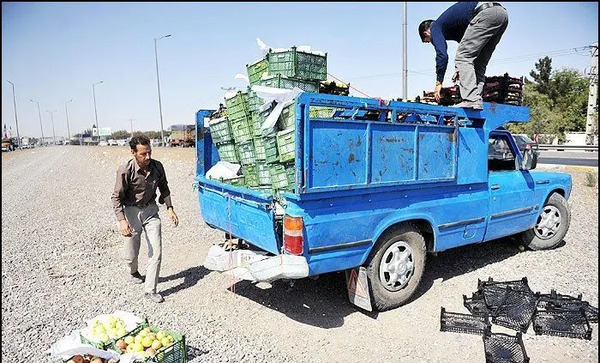 عکس نیسان میوه فروش