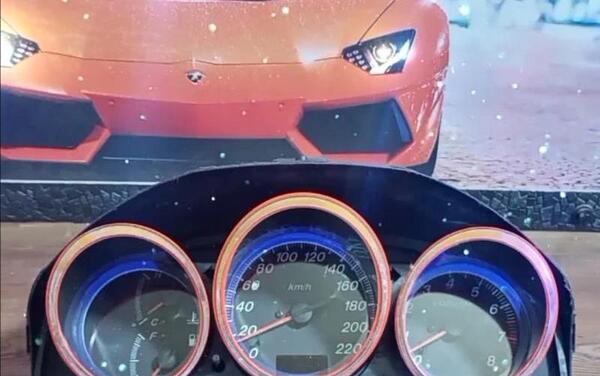 عکس مزدا 323 اسپرت
