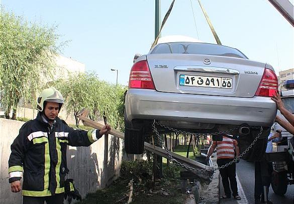 عکس تصادف مزدا 3