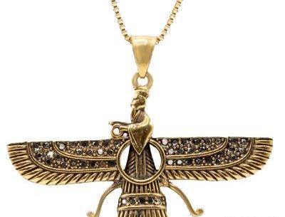 عکس گردنبند اهورامزدا