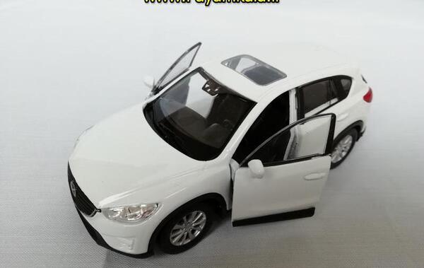 عکس اسباب بازی مزدا تری