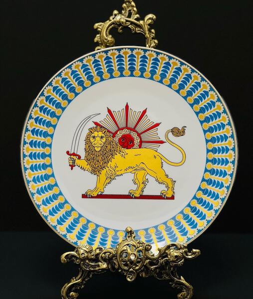عکس لوگوی شیر خورشید