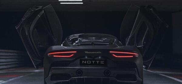عکس مازراتی mc20