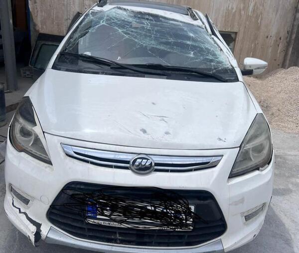 عکس لیفان نیم شاسی