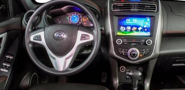 عکس داخل موتور لیفان x60