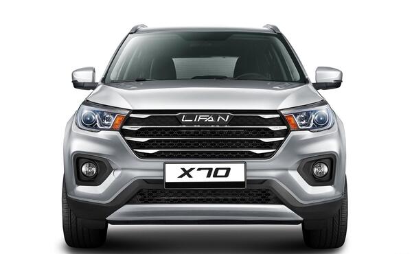 عکس داخل لیفان x70