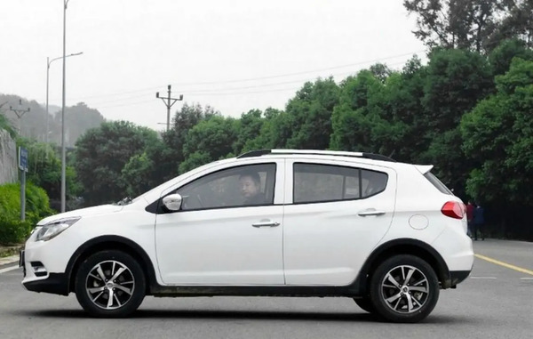 عکس موتور لیفان x50