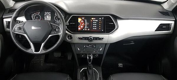 عکس داخل ماشین لیفان x70