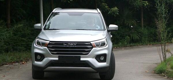 عکس داخل ماشین لیفان x70