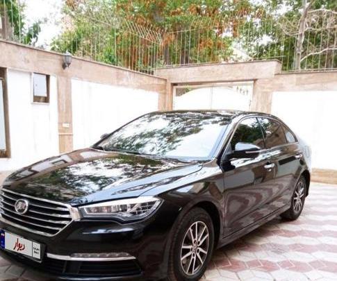 عکس از ماشین لیفان 820