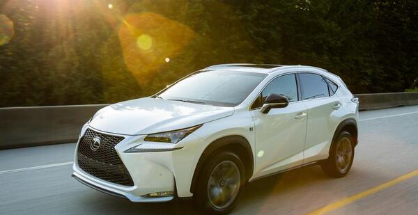 عکس ماشین لکسوس nx200t