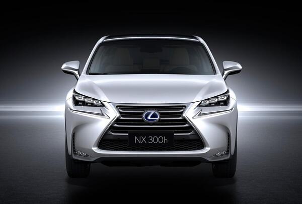 عکس ماشین لکسوس nx300h