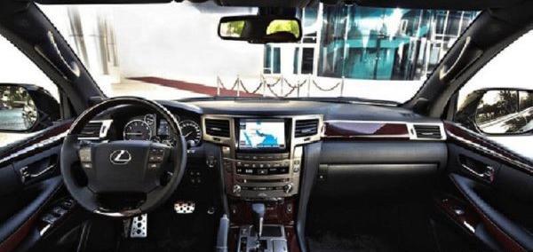 عکس داخل ماشین لکسوس lx570