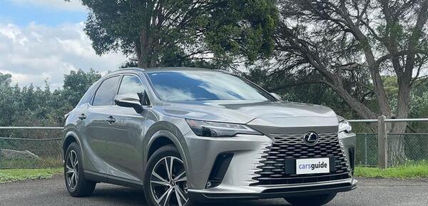 عکس موتور لکسوس rx350