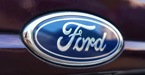 عکس لوگوی شرکت فورد