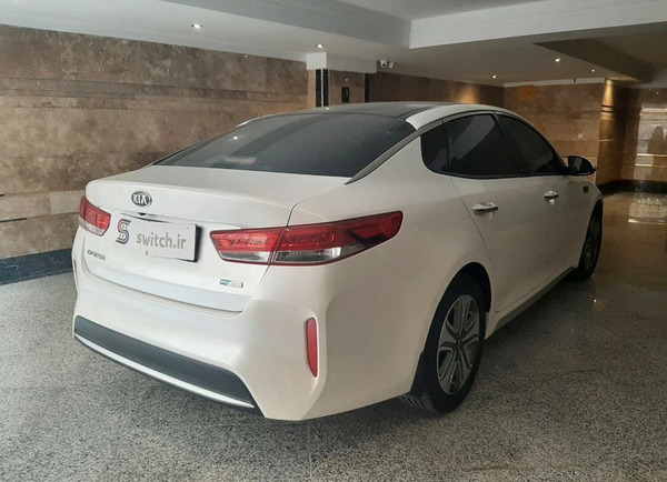 عکس ماشین کیا اپتیما سفید