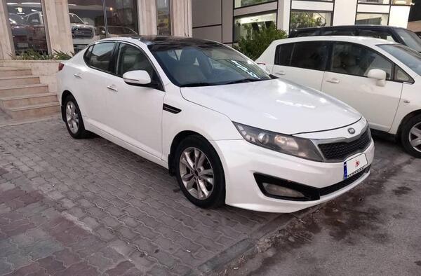 عکس ماشین کیا اپتیما سفید