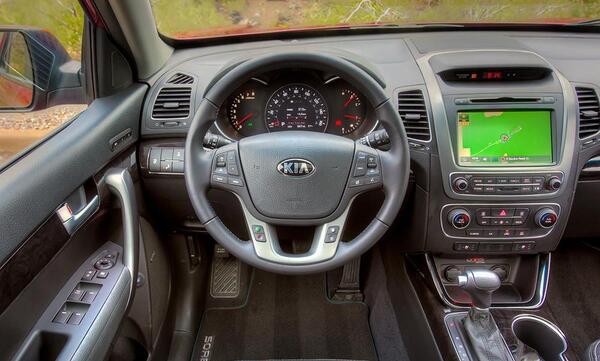 عکس داخل ماشین کیا سورنتو