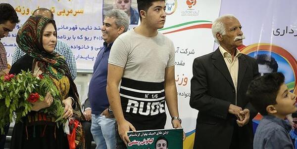 عکس همسر کیانوش رستمی