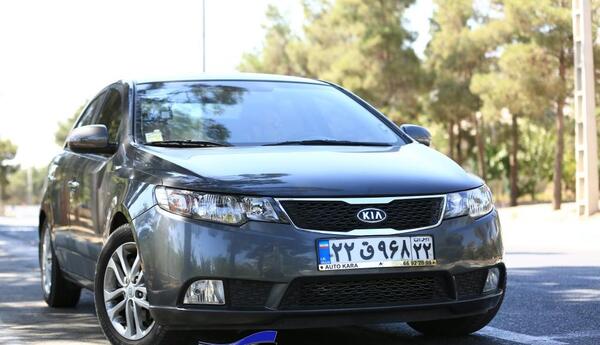 عکس ماشین کیا سراتو مشکی
