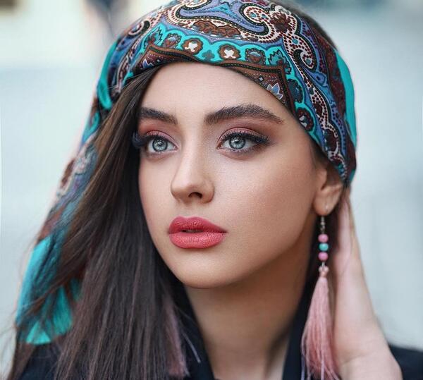 عکس کیانا حسینی