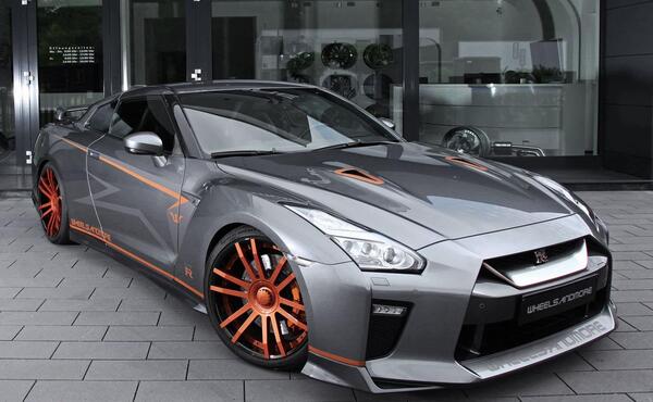 عکس لوگوی نیسان gtr