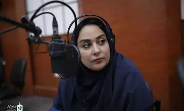 عکس گویندگان رادیو جوان
