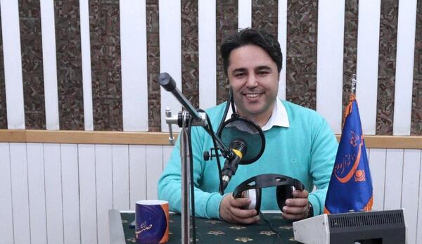عکس گویندگان رادیو صبا