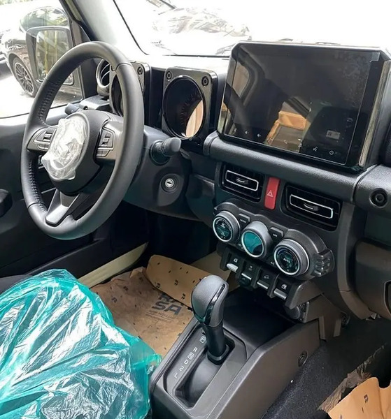 عکس خودرو سوزوکی جیمنی