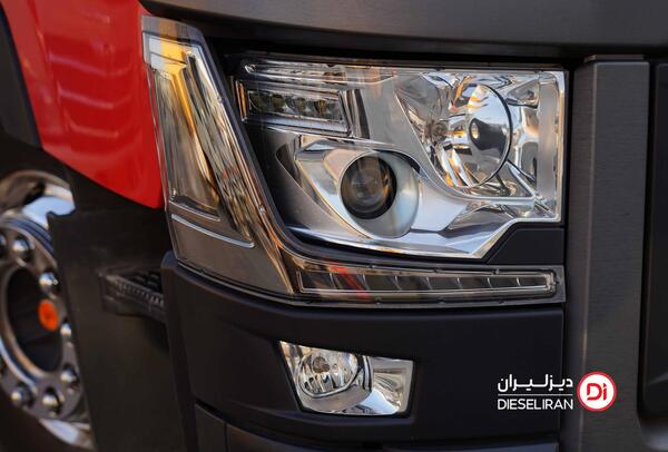 عکس داخل ماشین سنگین رنو