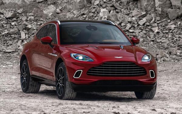 عکس ماشین استون مارتین دی بی اس