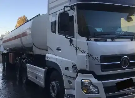 عکس داخل ماشین سنگین دانگ و فنگ