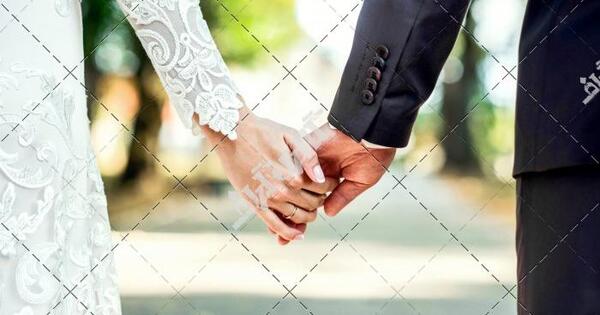 عکس عاشقانه دست عروس و داماد