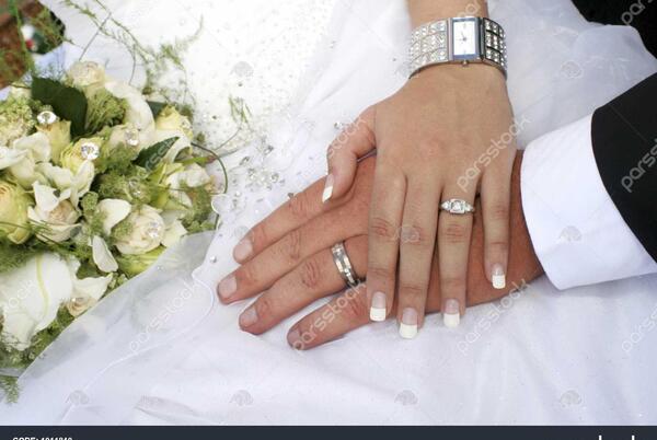 عکس عاشقانه دست عروس و داماد