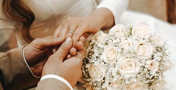 عکس عروس و داماد در فال قهوه