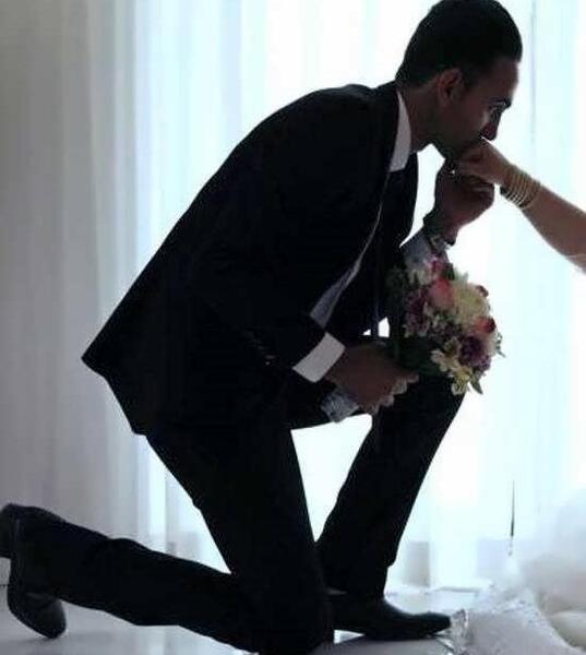 ژست عکس داماد تکی