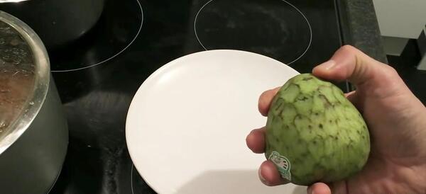عکس میوه چری مویا